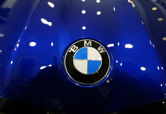 Evropska komisija izrekla kaznu od 458 miliona evra proizvođačima automobila, među njima "folksvagen" i "BMW"