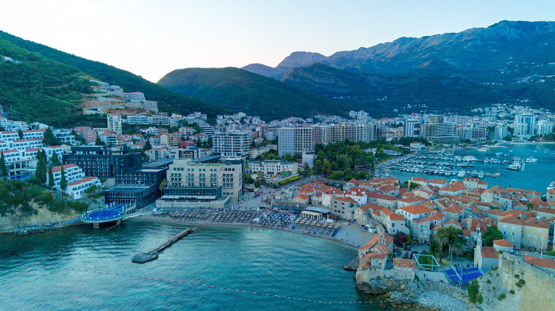 Policija u Crnoj Gori kontrolisala 10.000 stranaca: Rešenje o otkazu boravka i povratka dobilo 56 osoba