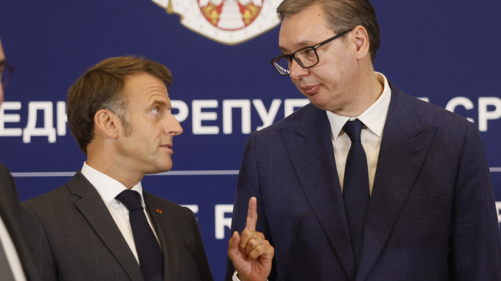 Makron čestitao Dan državnosti: Francuska uverena u evropsku budućnost Srbije