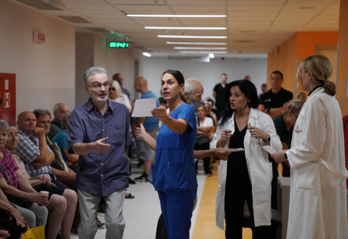 Virus gripa potvrđen u 16 okruga u Srbiji, u somborskoj Opštoj bolnici zabranjene posete