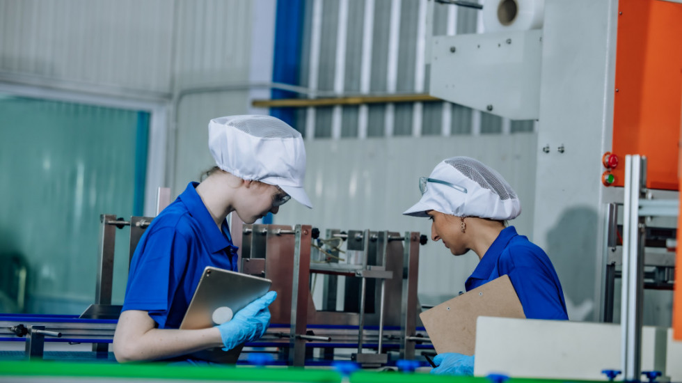 Izveštaj: Srbija među zemljama u kojoj se sistematski krše radna prava, najviše u tekstilnoj i automobilskoj industriji