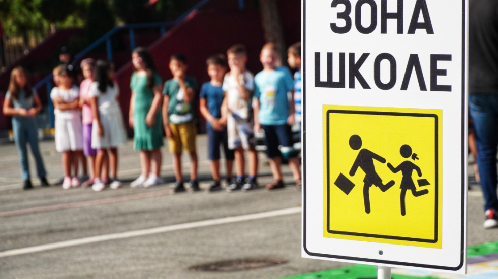 Počela školska godina za više od 770.000 učenika u Srbiji, ministar insistira na normalizaciji nastavnog procesa