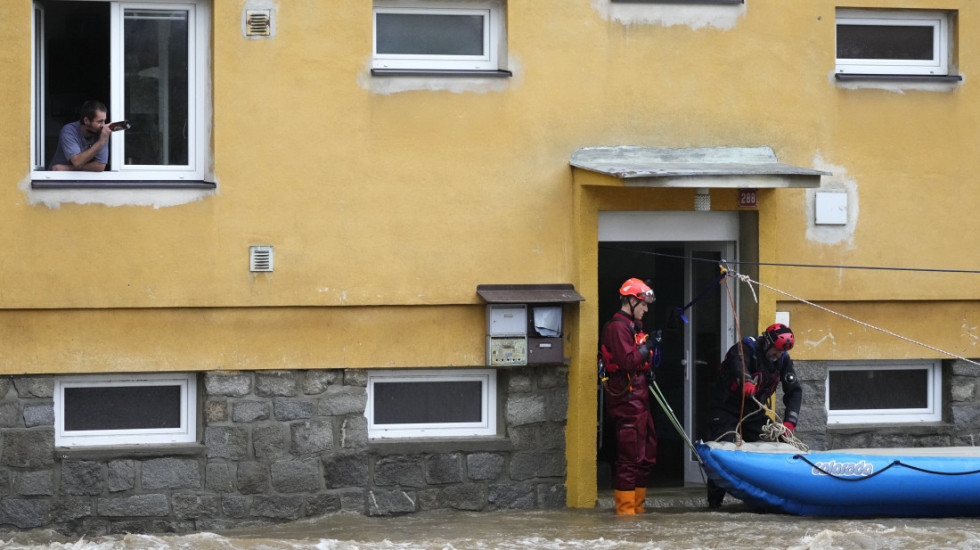 (VIDEO) Nevreme u Italiji: Jedna osoba poginula, u Milanu zatvoreni parkovi