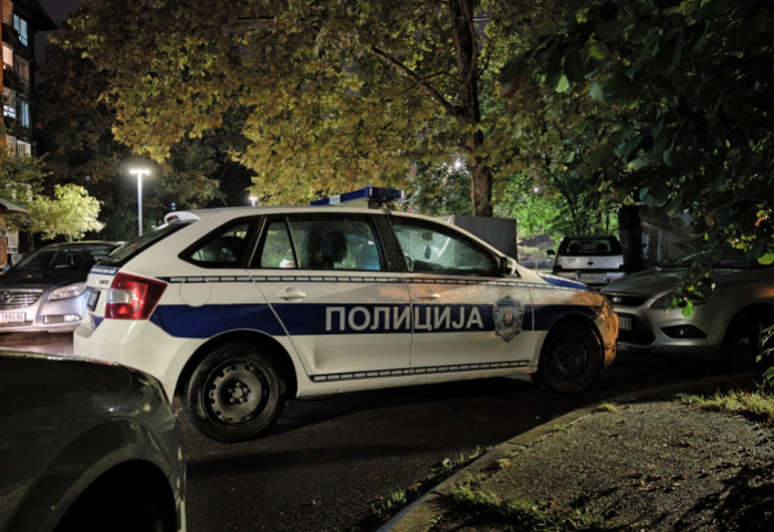 Pucnjava na Voždovcu: Ispaljeno više hitaca iz vatrenog oružja, vozilo udarilo jednu osobu prilikom bekstva