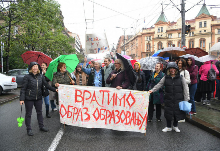 U štrajku devetnaest beogradskih gimnazija, priključile im se Prva i Deveta