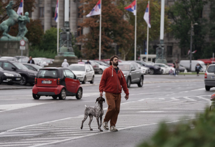 Umereno do potpuno oblačno, ali toplo: Moguća kiša, temperatura do 23 stepena
