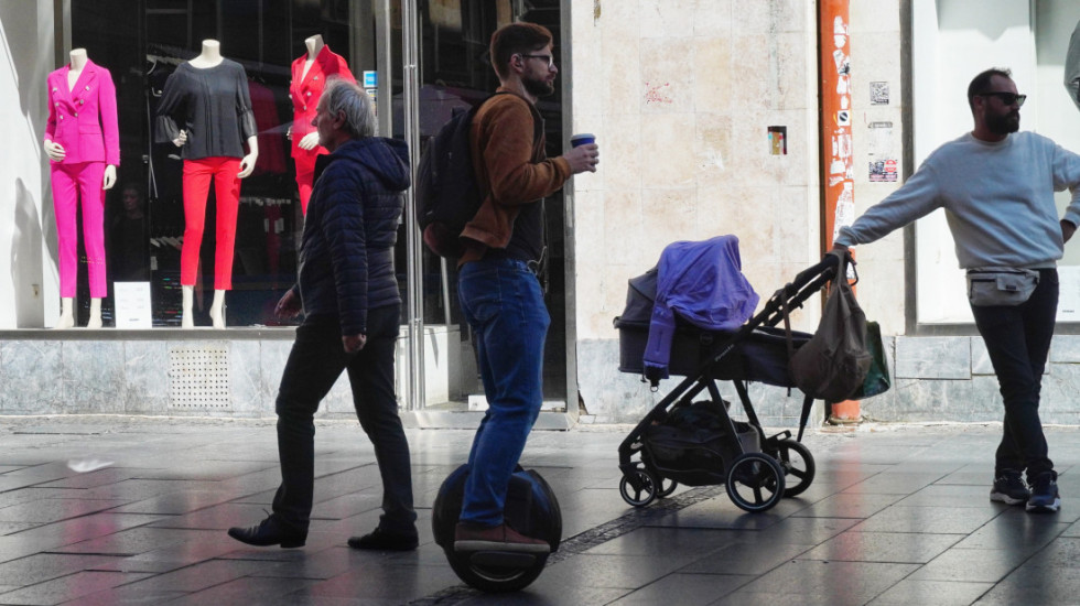 Sunčano, vetrovito i toplo: Temperatura do 28 stepeni