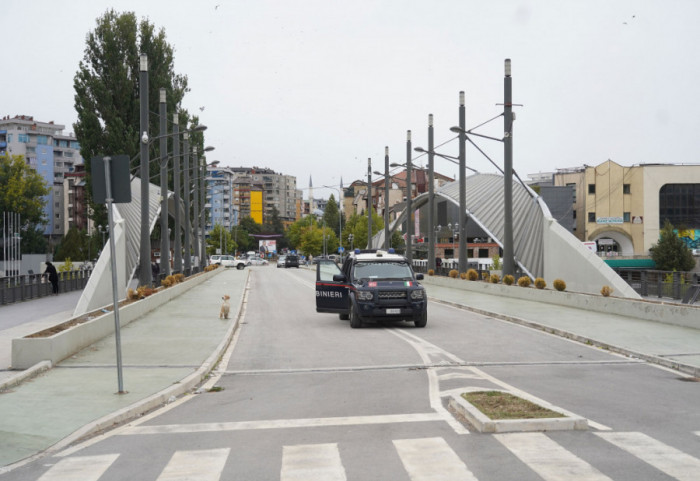 Četvorici srpskih mladića iz Kosovske Mitrovice ukinut kućni pritvor, brane se sa slobode