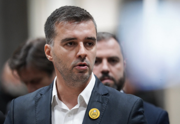 Kreni-promeni: Savo Manojlović fizički napadnut na Voždovcu