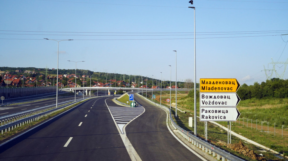 Samostalni i Radnički sindikat JP Puteva Srbije: Netačno da zaposleni primaju 54.000, svi dobili 13. platu