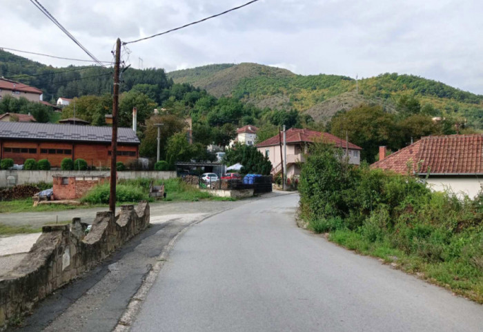 Troje dece poginulo kada se srušio deo zgrade kod Đakovice