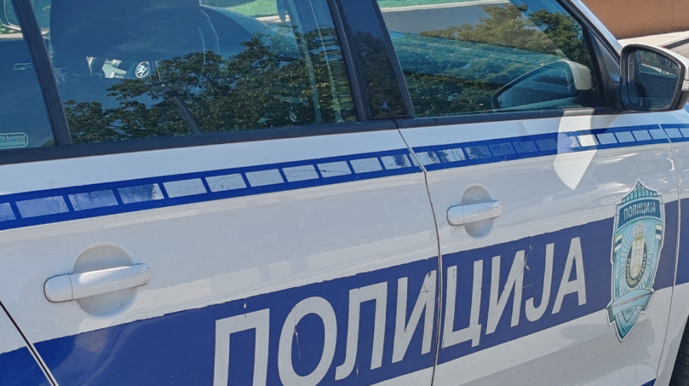 Tužilaštvo: Učenik osnovne škole rekao drugaricama da ima pištolj i da će da "pobije neke nastavnike"
