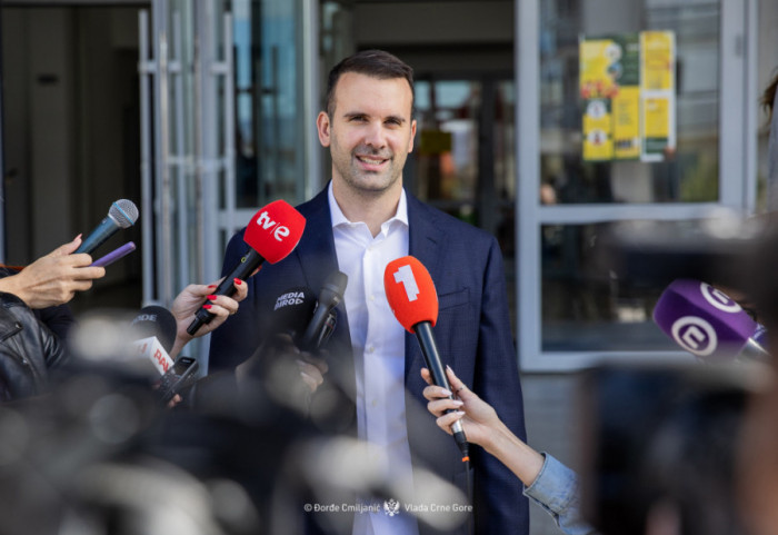 Spajić osudio napad na novinarku Pobjede: Sloboda medija od suštinske važnosti za demokratiju