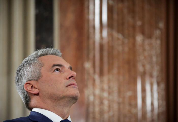 Nehamer ide iz politike, podnosi ostavku i u Nacionalnom savetu Austrije