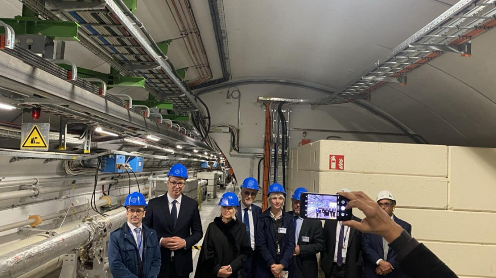 (VIDEO) Vučić u CERN-u: Srpska pamet učestvuje u najvećem naučnom eksperimentu