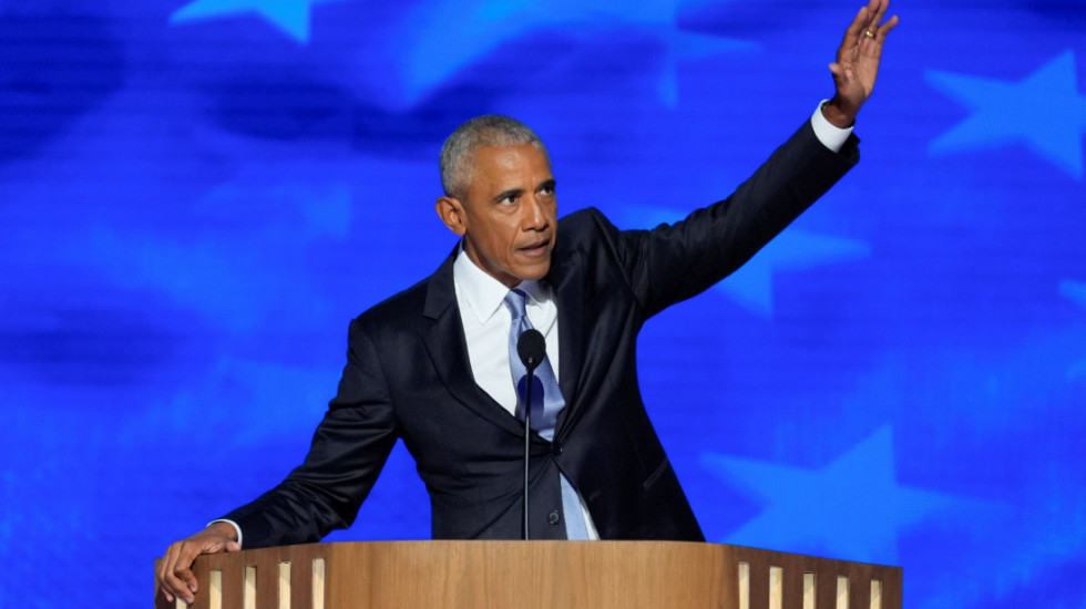 (VIDEO) Obama repovao Eminemove stihove na mitingu Kamale Haris u Detroitu