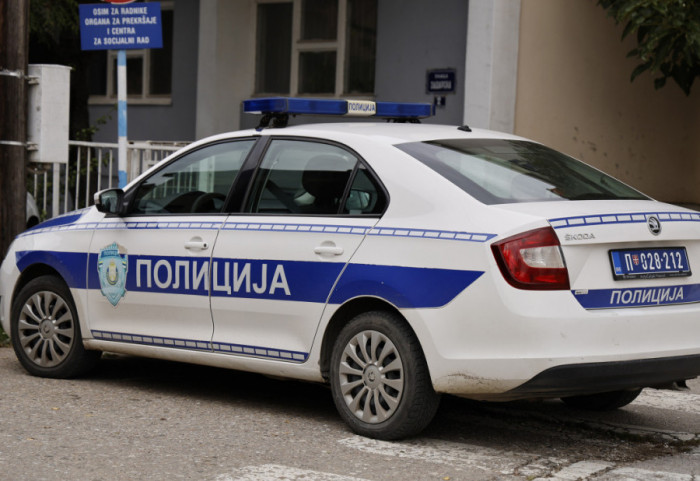 Muškarac (36) uhapšen u Staroj Pazovi zbog iznude: Od sugrađanina tražio 50.000 evra na ime navodnog duga od 1.000 evra
