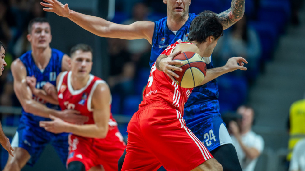 Posle prekida zbog neprimerenog navijanja nastavljena utakmica Budućnosti i Crvene zvezde