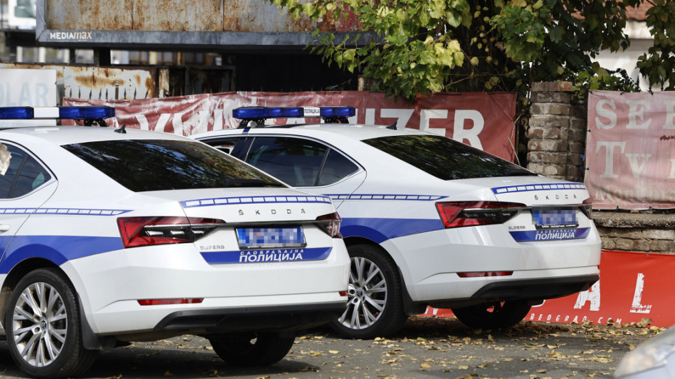 Muškarac vozio "audi" 240 kilometra na sat, uhvatio ga presretač kod Surčina