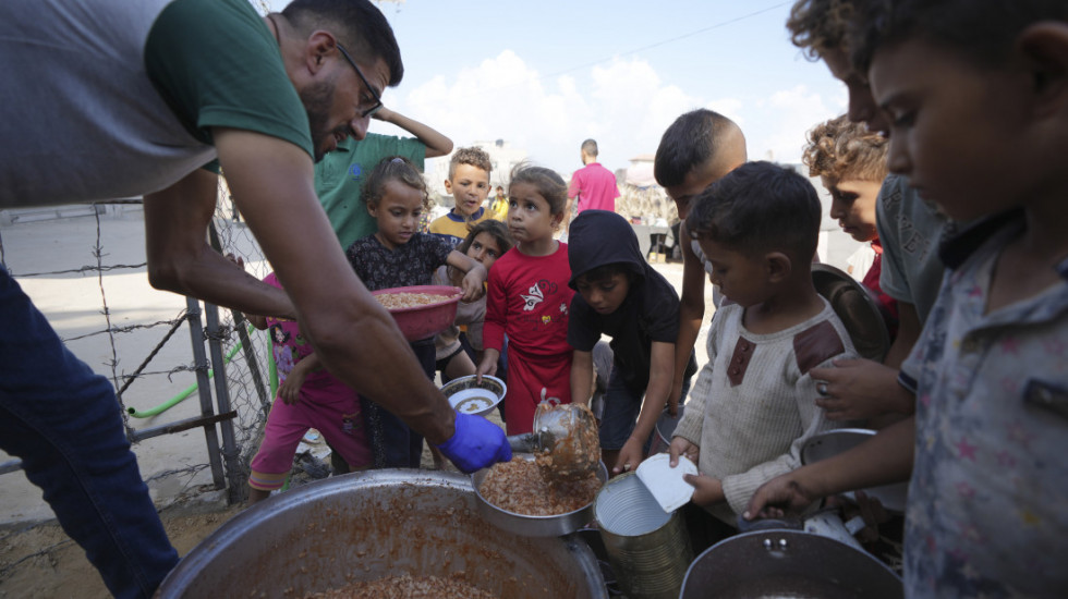 UN o kolapsu humanitarne pomoći u Gazi: Izgladnjivanje civila je ratni zločin