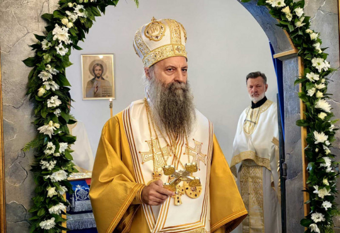 (VIDEO) Patrijarh na liturgiji u Pećkoj Patrijaršiji: Ne možemo jedni bez drugih bez obzira kako se molimo Bogu