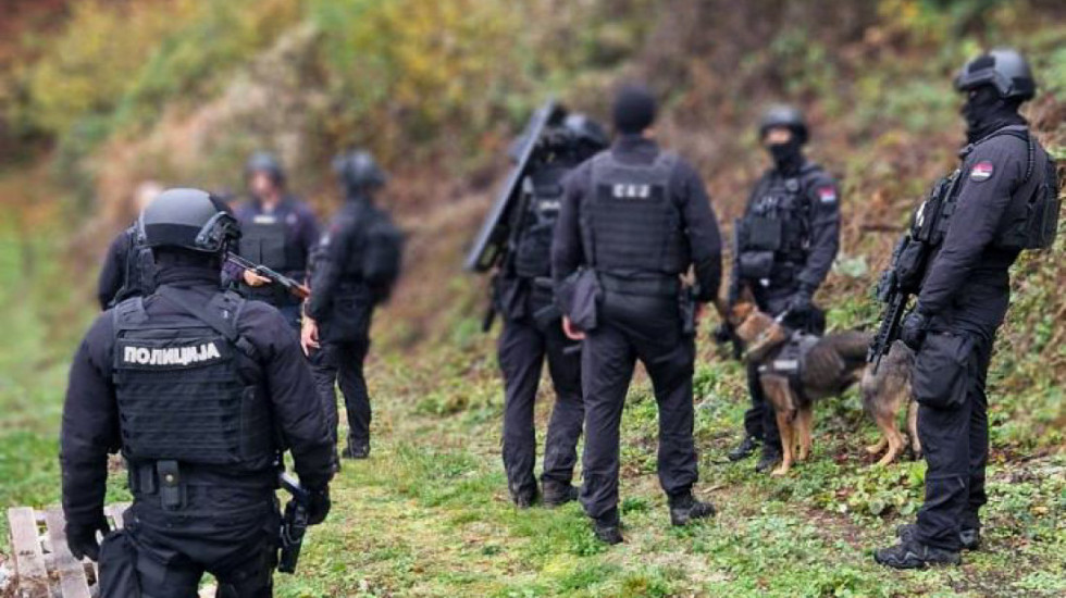 Akcija policije u Čačku: Uhapšena kriminalna grupa zbog zelenašenja i iznude