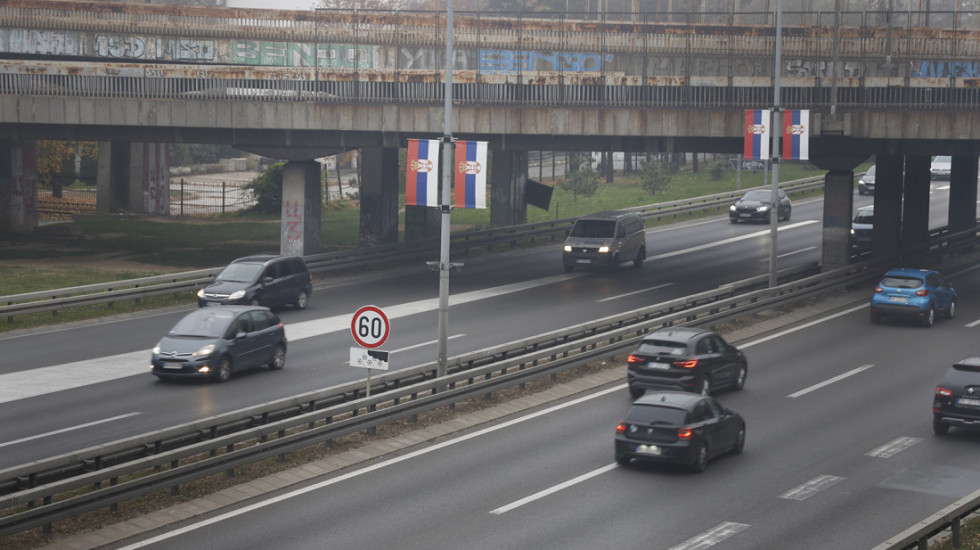AMSS upozorava: Opasnost od proklizavanja usled sumaglice, susnežice i poledice