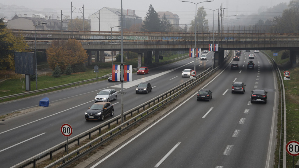 AMSS: Magla najviše otežava vožnju, zbog jutarnjeg mraza prisutna poledica