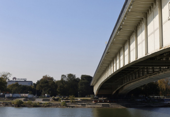 (FOTO) Da li je bezbednost Brankovog mosta ugrožena: Šta kaže Grad Beograd, a šta pokret Kreni-promeni