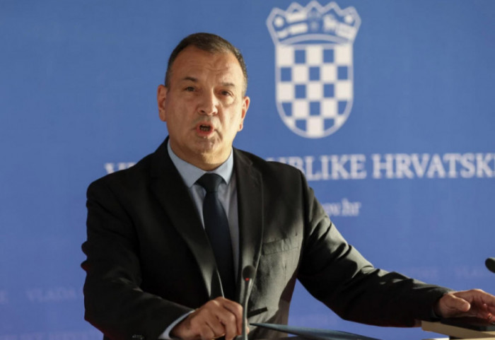 (FOTO) Plenković smenio ministra zdravlja: Advokatica potvrdila hapšenje Vilija Beroša, lisice i poznatom doktoru