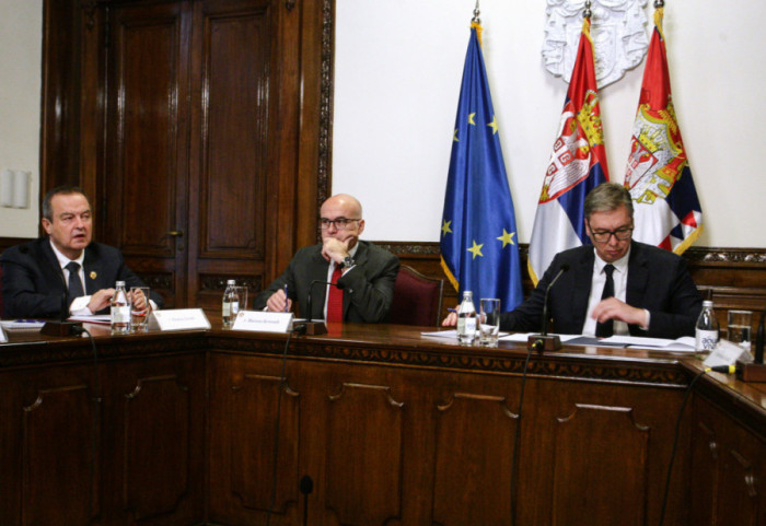 Završena hitna sednica Saveta za nacionalnu bezbednost: "Izražena velika zabrinutost, najveća kriza od završetka rata"
