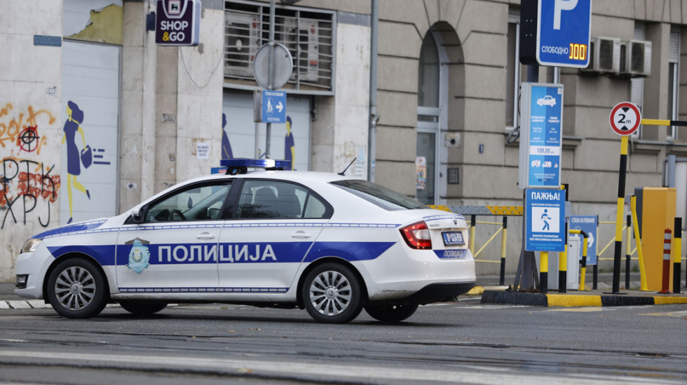 Predstavili se kao policajci, pretresli ženu, pa joj uzeli novac: Tužilaštvo traži pritvor za troje osumnjičenih