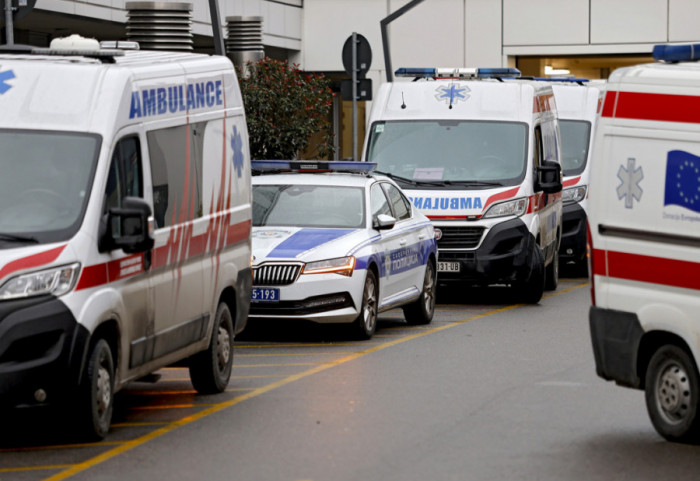 Žena teško povređena u saobraćajnoj nezgodi u Cvijićevoj ulici, hitno prevezena na kliniku za ortopediju