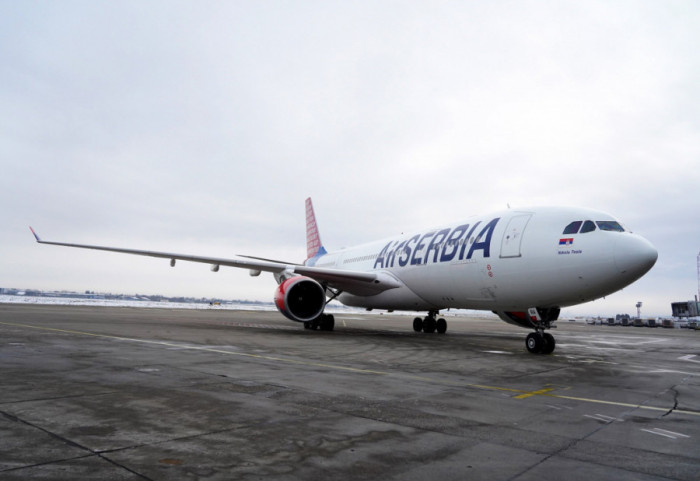 Dojava o bombi u avionu kompanije Er Srbija: Prekinut saobraćaj na tivatskom aerodromu