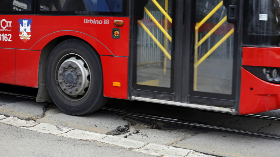 Reakcije na Šapićevu odluku o besplatnom prevozu: "Dosta je populizma dok ljudi ulaze u autobuse kao u ruski rulet"