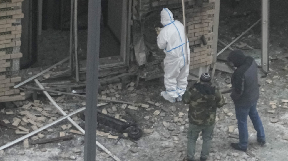 Eksplozija u zgradi u Moskvi, izbio požar i urušio se sprat: Troje ljudi stradalo, šestoro povređeno