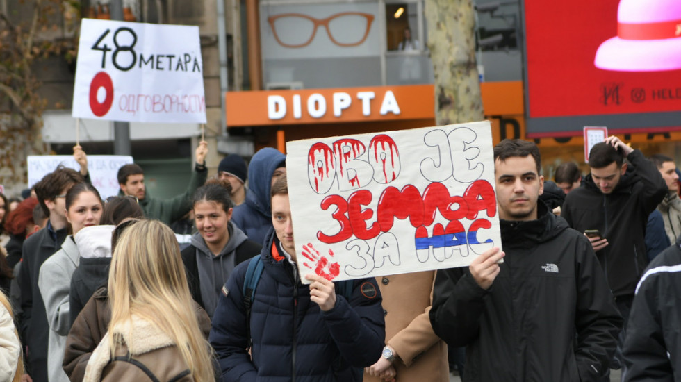 MUP: Priveden vozač (18) koji je "golfom" udario dve žene na blokadi kod Instituta za mentalno zdravlje