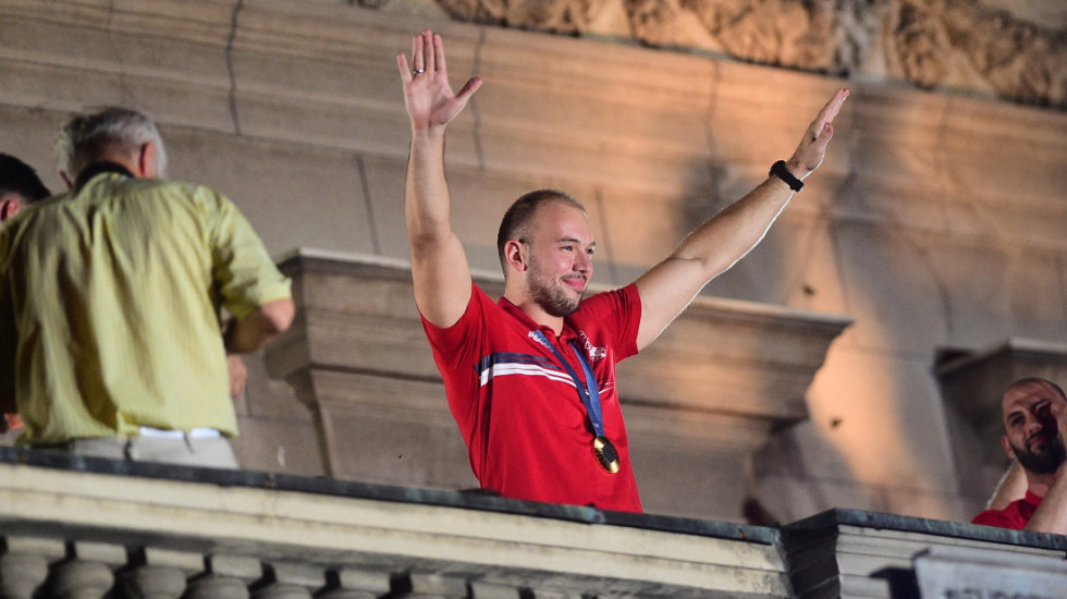 (VIDEO) Dušan Mandić proglašen za najboljeg vaterpolistu sveta u 2024. godini
