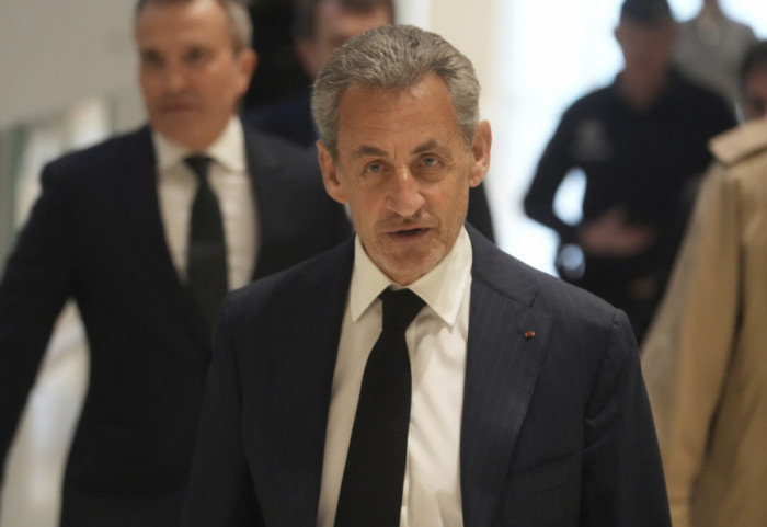 Sarkoziju odobren prevremeni uslovni otpust: Skinuta mu nanogvica nakon tri meseca