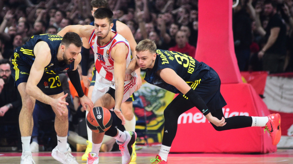 Košarkaši Fenerbahčea na Fajnal-foru, Real smanjio protiv Olimpijakosa na 2:1