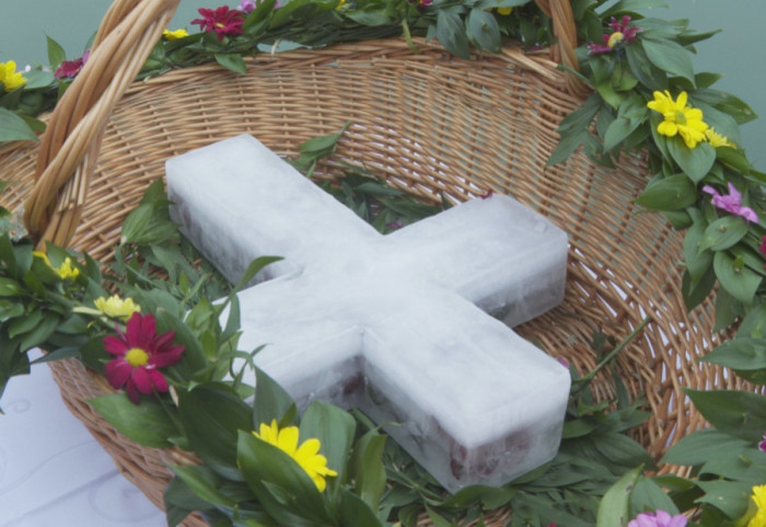 Čuvari tradicije: Širom Srbije plivalo se za Časni krst