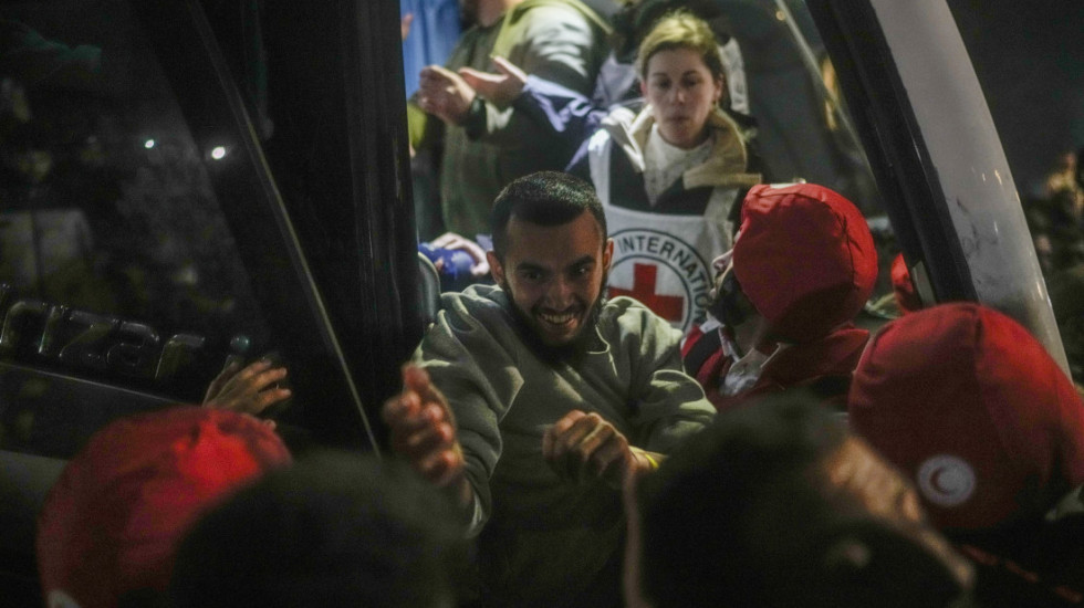 Palestinci pušteni iz izraelskih zatvora pokazuju znakove mučenja i gladi, saopštilo Palestinsko društvo zatvorenika