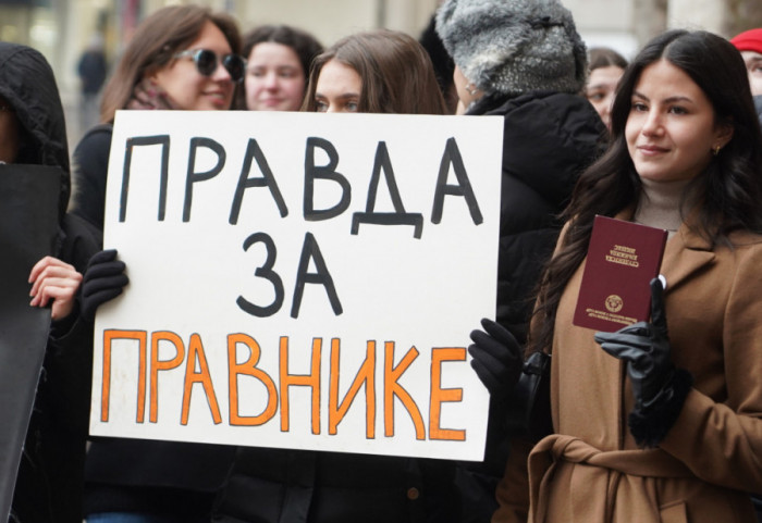 Advokatska komora Srbije reagovala na odluku Višeg suda u Beogradu i odredila trodnevnu obustavu rada
