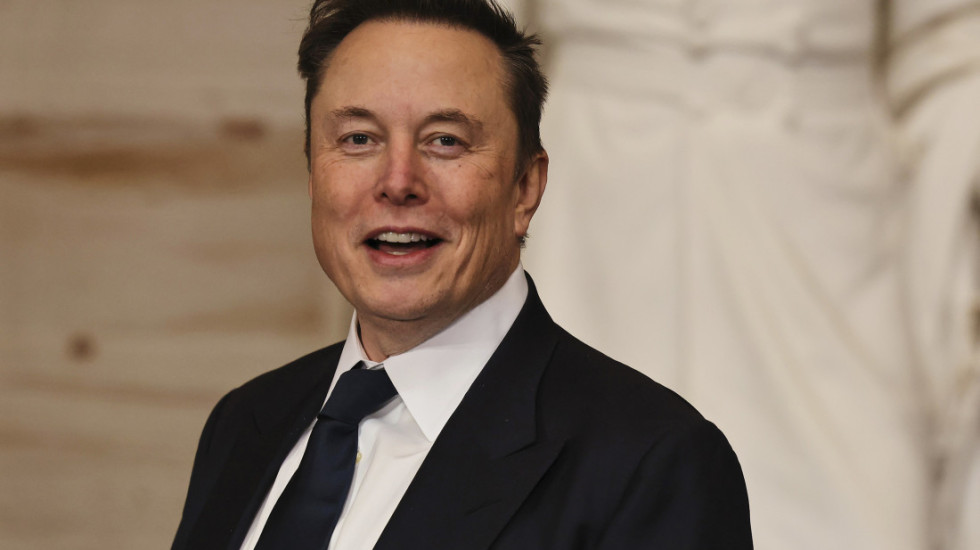 Novi ugovor za ostanak Ilona Maska na čelu firme: Tesla nudi 29 milijardi dolara najbogatijem čoveku na svetu
