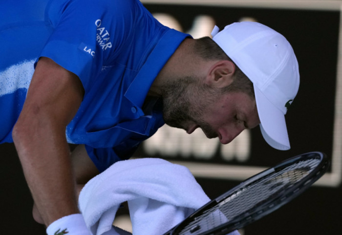 (VIDEO) Đoković predao Zverevu polufinale Australijan opena, izdržao set