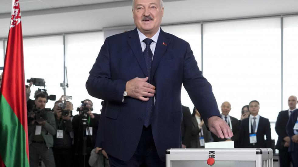 Lukašenko još jednom pobedio na predsedničkim izborima, na vlasti 31 godinu