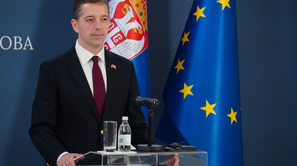 Ministar Đurić dao izjavu u tužilaštvu kao oštećeni povodom napada tokom šetnje sa ćerkama