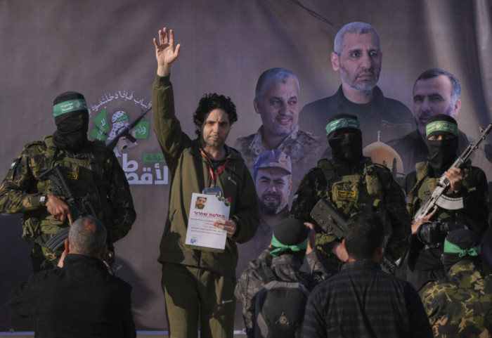 Hamas oslobodio još tri taoca, predaja prošla bez incidenata