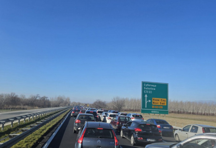 AMSS: Očekuje se pojačan intenzitet saobraćaja pred prvomajske praznike