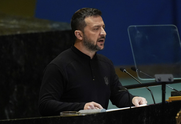Bela kuća: Ukrajinci određuju ko će upravljati Ukrajinom